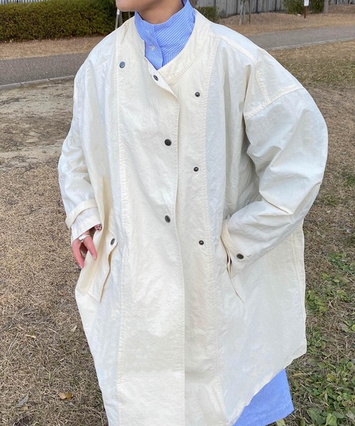 Couleur Meler（クルールメリー）の「Couleur Meler オクユウカ　ナイロンビッグコート（その他アウター・レディース・ブラック/グリーン系その他/ホワイト系その他・FREE）」の2枚目の写真