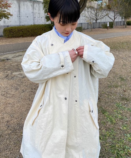 Couleur Meler（クルールメリー）の「Couleur Meler オクユウカ　ナイロンビッグコート（その他アウター・レディース・ブラック/グリーン系その他/ホワイト系その他・FREE）」の4枚目の写真