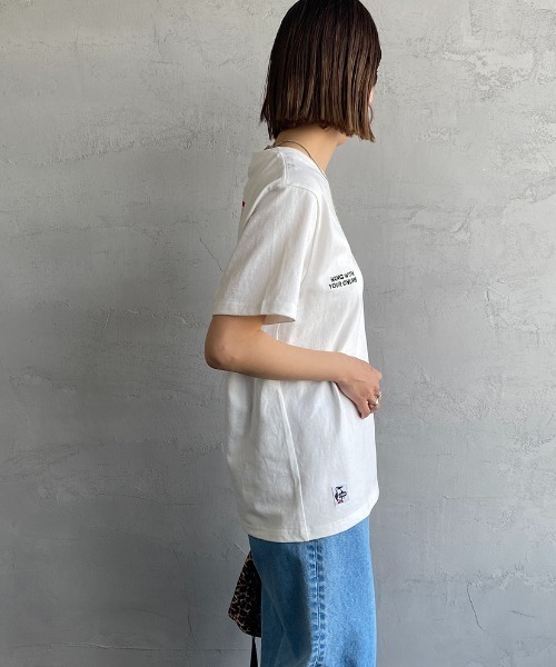 CHUMS（チャムス）の「[CHUMS/チャムス] 別注 ヒストリーロゴ バックプリントTシャツ（Tシャツ/カットソー・レディース・ホワイト/ダークグリーン/ブラック・XXL/S/M/L/XL）」の15枚目の写真