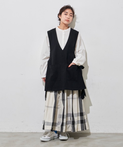 Libra Cue（リブラ キュー）の「サイドリボンコットンベスト（ベスト・レディース・ブラック/ナチュラル・FREE）」の15枚目の写真