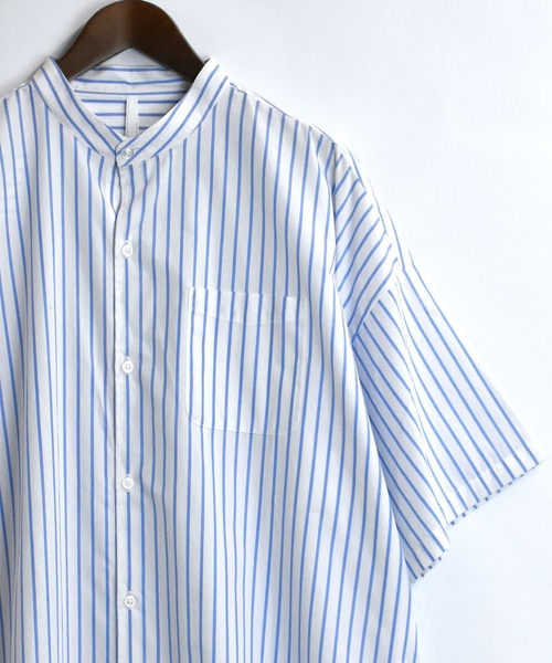 おしゃれスタ（オシャレスタ）の「ブロード バンドカラービッグ半袖シャツ【IR】（シャツ/ブラウス・メンズ・ホワイト/グレイッシュベージュ/サックスブルー/イエロー系その他/ブルー系その他/ブラック/パープル系その他/ブラック系その他/グリーン系その他/ホワイト系その他/グリーン・M/XL/L）」の3枚目の写真