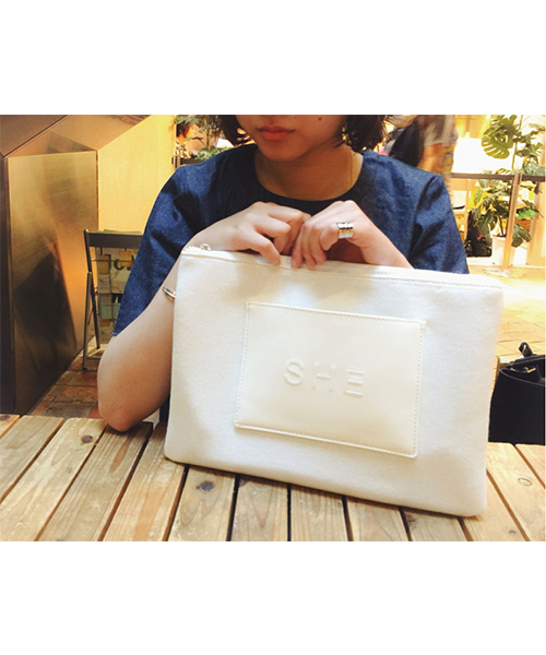 goocy（グーシー）の「SHEクラッチBag（クラッチバッグ・レディース・ホワイト/ブルー/グレー・FREE）」の2枚目の写真