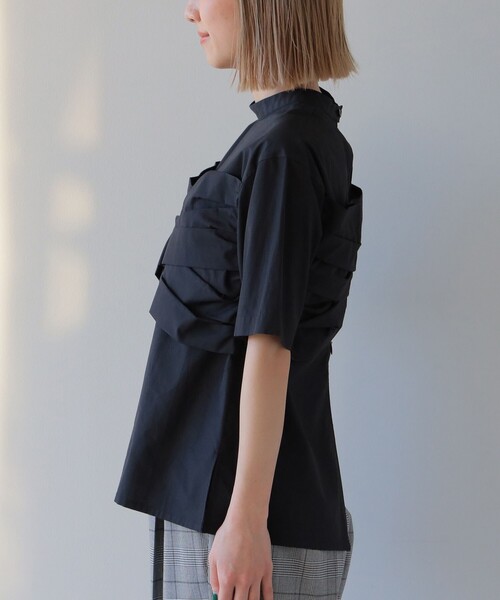 Ray BEAMS（レイビームス）の「Ray BEAMS / ビスチェ レイヤード プルオーバー（シャツ/ブラウス・レディース・ブラック/ホワイト・1/0）」の5枚目の写真