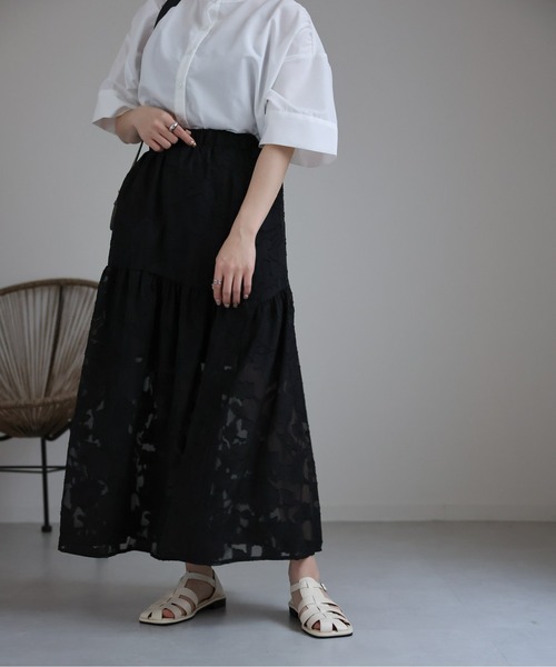 sakishimatokyo(サキシマトーキョー)の「フラワージャガードスカート(スカート・レディース・アイボリー/ブラック・M)」の7枚目の写真