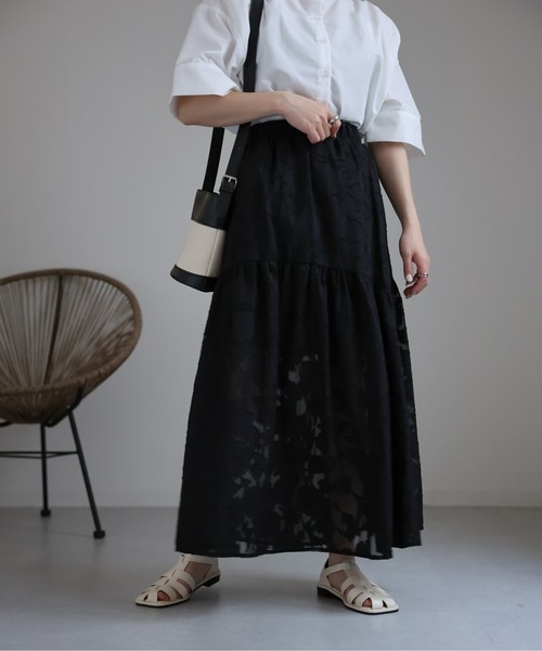 sakishimatokyo(サキシマトーキョー)の「フラワージャガードスカート(スカート・レディース・アイボリー/ブラック・M)」の5枚目の写真