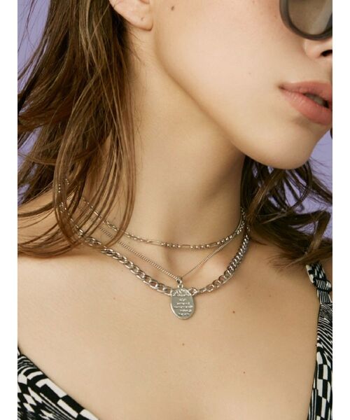 EVRIS（エヴリス）の「COIN MOTIF 3連ネックレス（ネックレス・レディース・シルバー/ゴールド・FREE）」の2枚目の写真