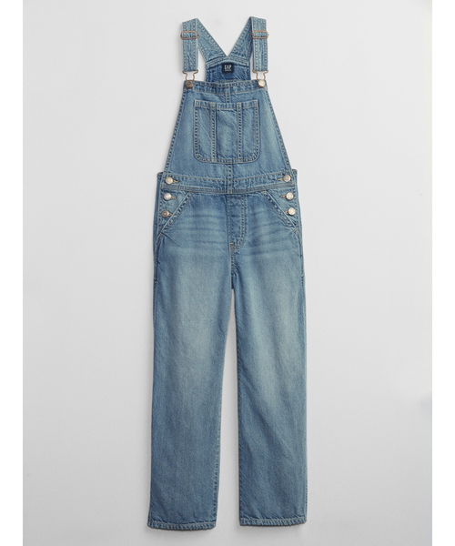 GAP（ギャップ）の「ウォッシュウェル デニムオーバーオール (キッズ)（サロペット/オーバーオール・キッズ・ライトインディゴブルー・130cm/140cm/110cm/160cm/150cm/120cm）」の2枚目の写真