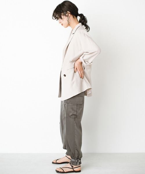 haco!(ハコ)の「さっとはくだけ理想のバランス!美脚フィルターパンツ(その他パンツ・レディース・カーキ/グレー・SMALL/MEDIUM/LARGE/X-LARGE)」の10枚目の写真