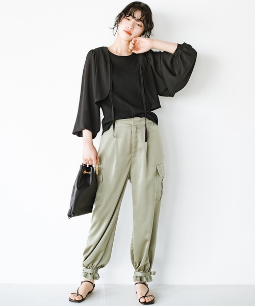 haco!(ハコ)の「さっとはくだけ理想のバランス!美脚フィルターパンツ(その他パンツ・レディース・カーキ/グレー・SMALL/MEDIUM/LARGE/X-LARGE)」の6枚目の写真