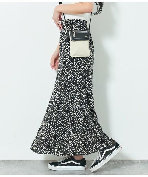ANAP(アナップ)の「ダルメシアン柄マーメイドスカート(スカート・レディース・ブラック/ブルー/アイボリー・FREE)」の7枚目の写真