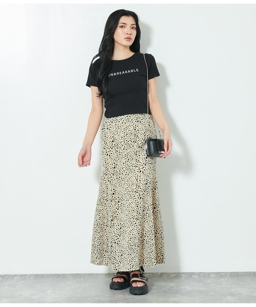 ANAP(アナップ)の「ダルメシアン柄マーメイドスカート(スカート・レディース・ブラック/ブルー/アイボリー・FREE)」の5枚目の写真