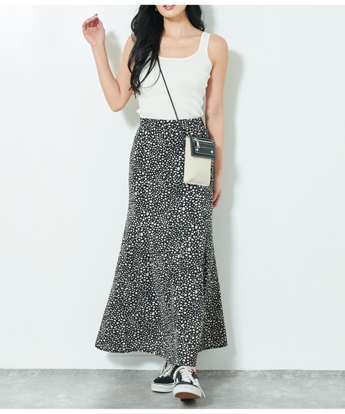 ANAP(アナップ)の「ダルメシアン柄マーメイドスカート(スカート・レディース・ブラック/ブルー/アイボリー・FREE)」の22枚目の写真