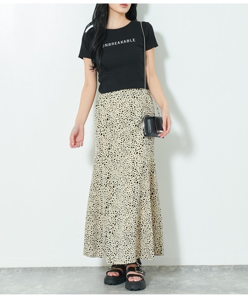 ANAP(アナップ)の「ダルメシアン柄マーメイドスカート(スカート・レディース・ブラック/ブルー/アイボリー・FREE)」の17枚目の写真