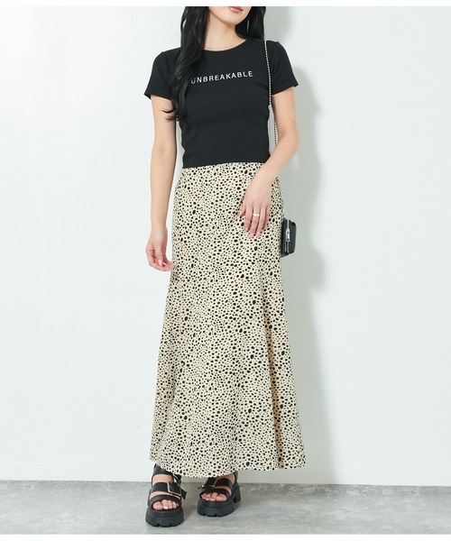 ANAP(アナップ)の「ダルメシアン柄マーメイドスカート(スカート・レディース・ブラック/ブルー/アイボリー・FREE)」の16枚目の写真