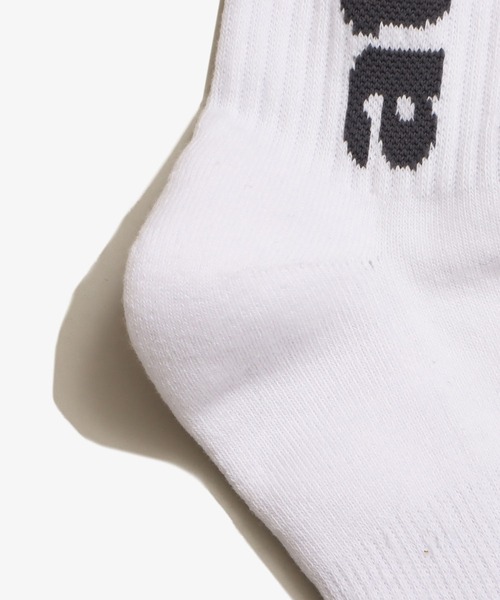 atmos（アトモス）の「atmos JACQUARD LOGO SOCKS 2（ソックス/靴下・メンズ・グレー/ブラック/ホワイト×ブルー・26-28cm）」の7枚目の写真