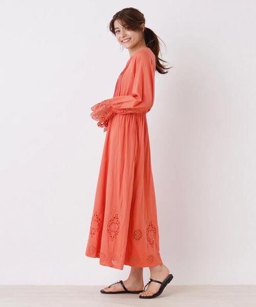 Brahmin（ブラーミン）の「【BRAHMIN】カットワーク刺繍ワンピース（ワンピース・レディース・オフホワイト/オレンジ系その他・2）」の21枚目の写真