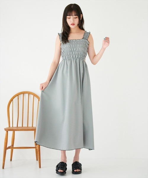 REDYAZEL（レディアゼル）の「サイドカットアウトサマーキャミドレス（ワンピース・レディース・ブラック/パープル/グリーン・SMALL/MEDIUM）」の20枚目の写真