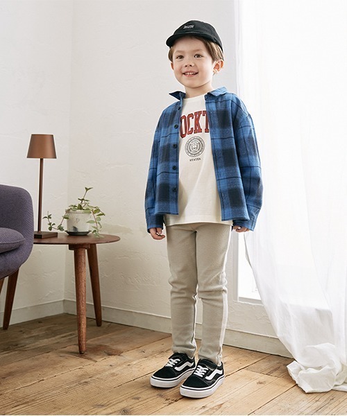 b・ROOM(ビールーム)の「【型崩れしないやわらかコットン】アソートロゴTシャツ(Tシャツ/カットソー・キッズ・アイボリー/グレイッシュベージュ/モスグリーン/ネイビー/マスタード/チャコール・100cm/110cm/120cm/130cm/140cm/150cm)」の12枚目の写真