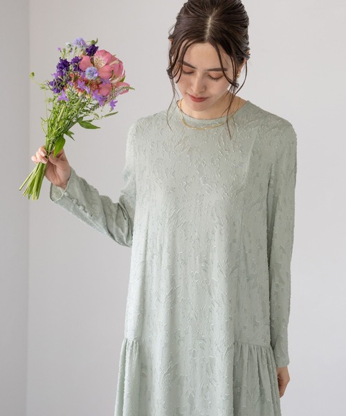 LEPSIM(レプシィム)の「カットジャガードワンピース【jours heureux】 964382(ワンピース・レディース・ブラック/ライトグリーン・FREE)」の6枚目の写真