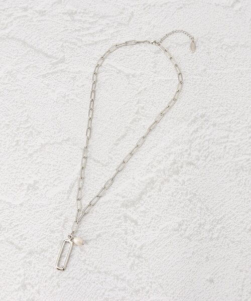 SHOO・LA・RUE（シューラルー）の「◆【淡水パール】スクエアチェーンネックレス（ネックレス・レディース・シルバー/ゴールド・00）」の4枚目の写真
