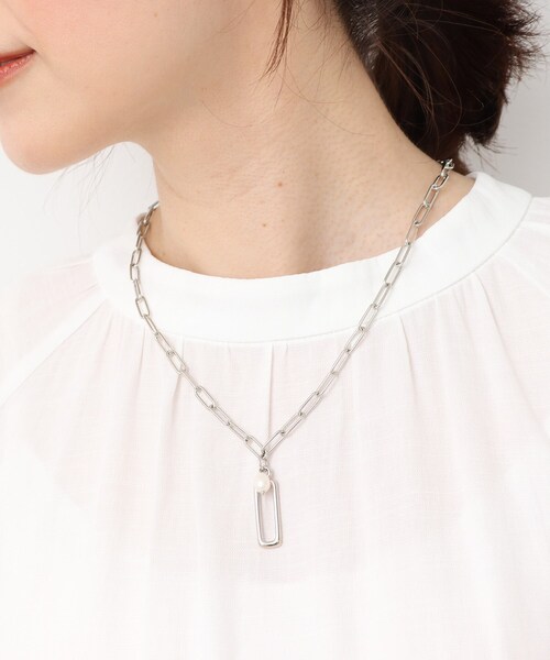 SHOO・LA・RUE（シューラルー）の「◆【淡水パール】スクエアチェーンネックレス（ネックレス・レディース・シルバー/ゴールド・00）」の6枚目の写真