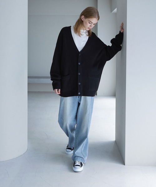 SERACE(セラス)の「【SERACE】Loose silhouette volume knit cardigan / ルーズシルエットボリュームニットカーディガン(カーディガン/ボレロ・メンズ・ホワイト/ブラック/モカ・M/L)」の8枚目の写真