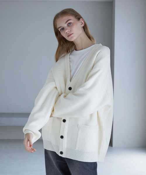 SERACE(セラス)の「【SERACE】Loose silhouette volume knit cardigan / ルーズシルエットボリュームニットカーディガン(カーディガン/ボレロ・メンズ・ホワイト/ブラック/モカ・M/L)」の14枚目の写真
