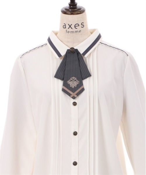 axes femme(アクシーズファム)の「ライン使いタイ付ブラウス(シャツ/ブラウス・レディース・ホワイト/グレー/ベージュ・LARGE/MEDIUM)」の8枚目の写真