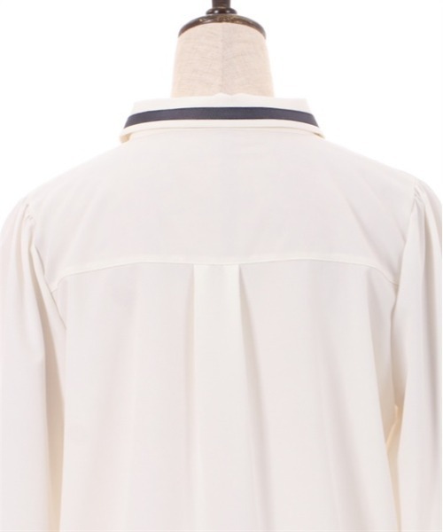 axes femme(アクシーズファム)の「ライン使いタイ付ブラウス(シャツ/ブラウス・レディース・ホワイト/グレー/ベージュ・LARGE/MEDIUM)」の12枚目の写真
