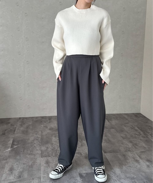 Per sist ence(パーシエンス)の「クロップドリブニットプルオーバー(Tシャツ/カットソー・レディース・オフホワイト/グリーン/ブラック/ブルー/チャコールグレー・FREE)」の12枚目の写真
