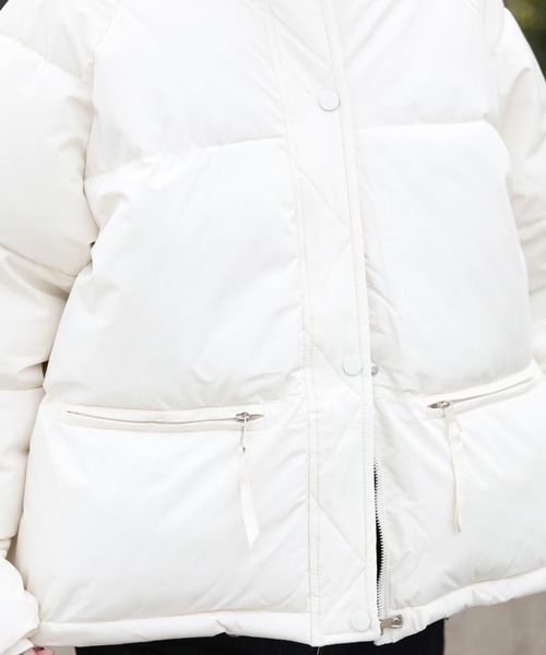 MAISON BREEZE（メゾンブリーズ）の「【MAISON BREEZE】ボリュームスタンドカラー中綿ダウンジャケット KNF037（ダウンジャケット/コート・レディース・ホワイト/ブラック/ベージュ・FREE）」の22枚目の写真