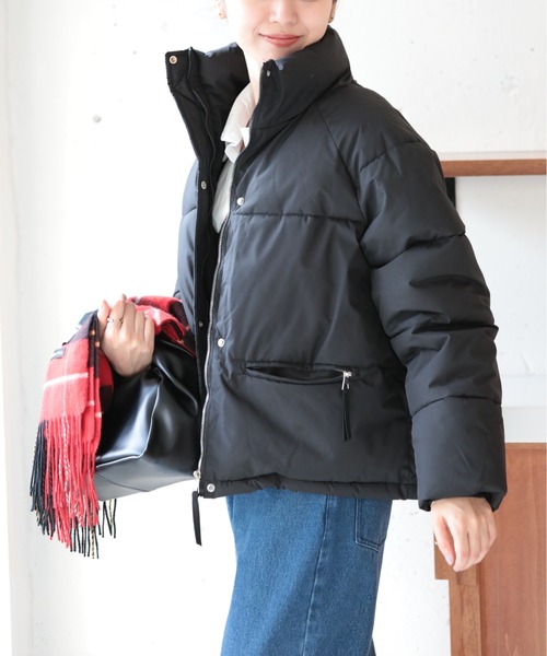 MAISON BREEZE（メゾンブリーズ）の「【MAISON BREEZE】ボリュームスタンドカラー中綿ダウンジャケット KNF037（ダウンジャケット/コート・レディース・ホワイト/ブラック/ベージュ・FREE）」の5枚目の写真