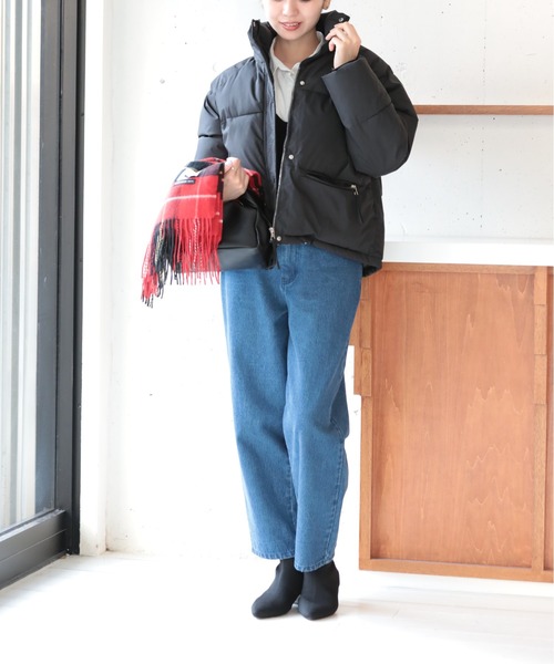 MAISON BREEZE（メゾンブリーズ）の「【MAISON BREEZE】ボリュームスタンドカラー中綿ダウンジャケット KNF037（ダウンジャケット/コート・レディース・ホワイト/ブラック/ベージュ・FREE）」の10枚目の写真