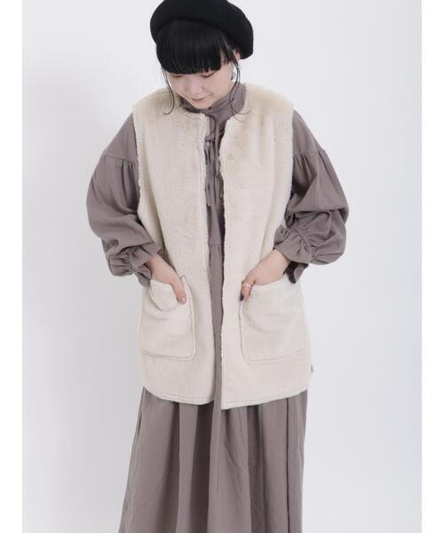 Samansa Mos2（サマンサ モスモス）の「フェイクムートンリバーシブル