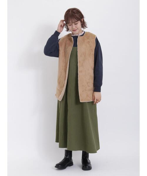 Samansa Mos2（サマンサ モスモス）の「フェイクムートンリバーシブルベスト（ベスト・レディース・ベージュ/チャコールグレー/キナリ・F）」の10枚目の写真