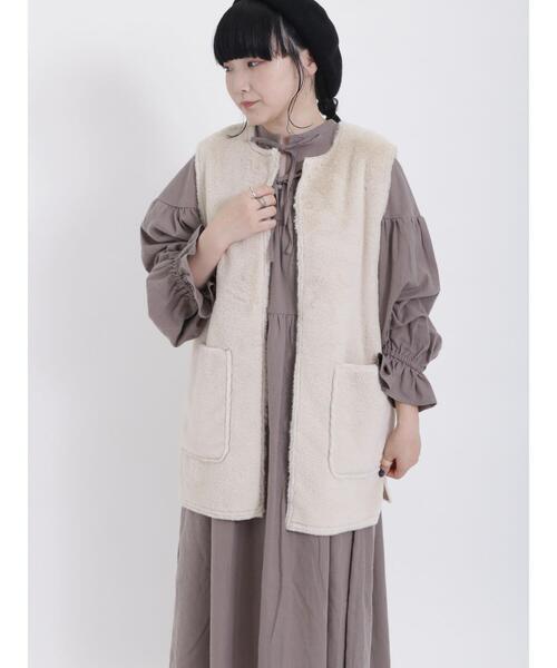 Samansa Mos2（サマンサ モスモス）の「フェイクムートンリバーシブル