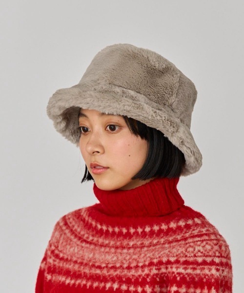 OVERRIDE(オーバーライド)の「OVERRIDE FAKEFUR BUCKET HAT SGP / オーバーライド(ハット・レディース・ホワイト/ベージュ/ブラック/ブラウン系/ホワイト系・58cm)」の10枚目の写真