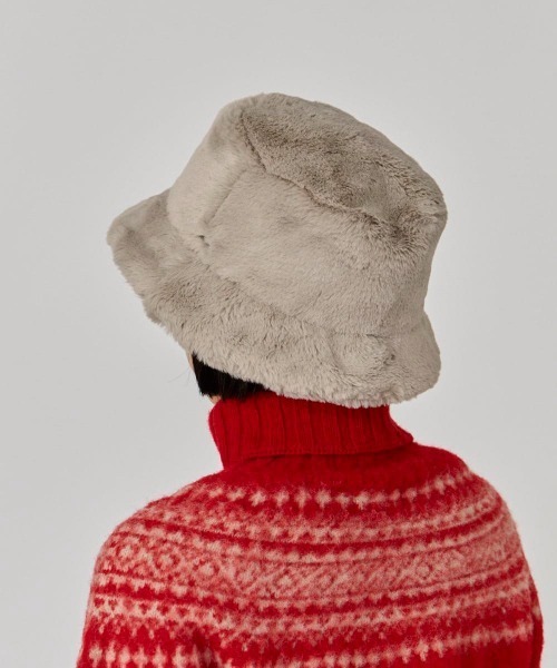 OVERRIDE(オーバーライド)の「OVERRIDE FAKEFUR BUCKET HAT SGP / オーバーライド(ハット・レディース・ホワイト/ベージュ/ブラック/ブラウン系/ホワイト系・58cm)」の12枚目の写真