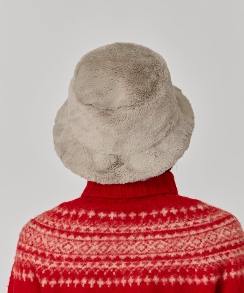 OVERRIDE(オーバーライド)の「OVERRIDE FAKEFUR BUCKET HAT SGP / オーバーライド(ハット・レディース・ホワイト/ベージュ/ブラック/ブラウン系/ホワイト系・58cm)」の13枚目の写真