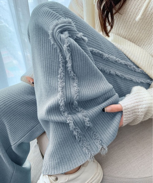kirakiraShop（キラキラショップ）の「[低身長向けサイズあり] トレンドの長め丈で垢抜ける。サイド フリンジ ニット パンツ（その他パンツ・レディース・ブラック/ベージュ/オフホワイト/ブラウン/杢グレー/チャコール/ブルー系・FREE/FS）」の7枚目の写真