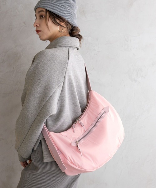 HEREIAM(ヘレイアム)の「【HEREIAM】パディングショルダーBAG(ショルダーバッグ・レディース・ブラック/ナチュラル/ベビーピンク・FREE)」の1枚目の写真