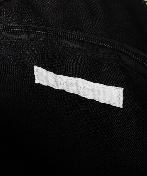 HEREIAM(ヘレイアム)の「【HEREIAM】パディングショルダーBAG(ショルダーバッグ・レディース・ブラック/ナチュラル/ベビーピンク・FREE)」の16枚目の写真