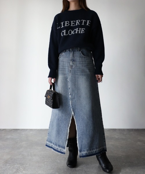 Riberry(リベリー)の「デニムスリットフリンジロングスカート(スカート・レディース・ブラック/ブルー/グレー・MEDIUM)」の9枚目の写真