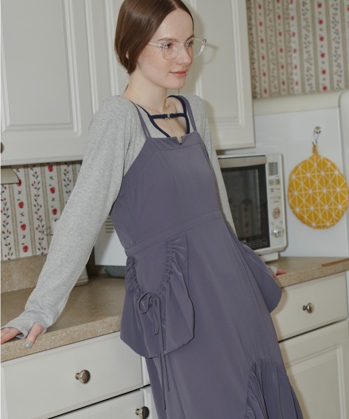 idem（イデム）の「drawstring pocket onepiece/ポケットデザインキャミワンピース（ワンピース・レディース・チャコールグレー/ピンク・FREE）」の2枚目の写真