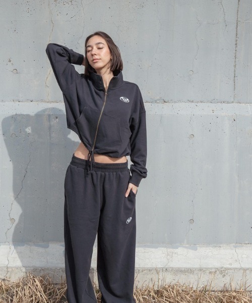 ROXY(ロキシー)の「PLANET RING PANTS/ロキシードローコード付きオーバーシルエットスウェットパンツ(スウェットパンツ・レディース・ホワイト/グレー/ブラック/ミント・MEDIUM/LARGE/SMALL)」の8枚目の写真