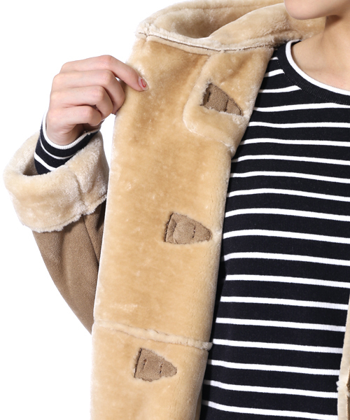 X-girl（エックスガール）の「FAUX SHEARLING DUFFLE COAT（ダッフルコート・レディース・ベージュ/ネイビー・2/1）」の12枚目の写真