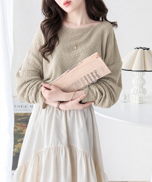 classicalelf（クラシカルエルフ）の「大人の上品シルエット。シャーリング長袖Tシャツ（Tシャツ/カットソー・レディース・ブラック/グレイッシュベージュ/アイボリー・LARGE/MEDIUM/SMALL/X-LARGE）」の8枚目の写真