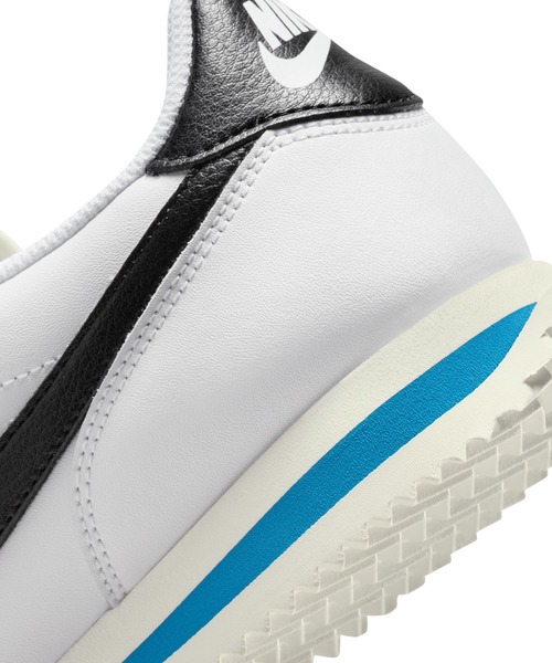 NIKE(ナイキ)の「NIKE CORTEZ DN1791-100(スニーカー・メンズ・ホワイト・23.5cm/24cm/25cm)」の2枚目の写真