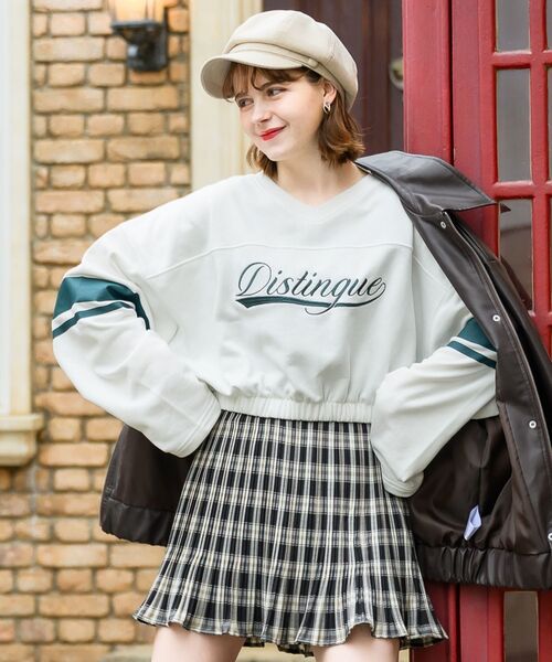 RETRO GIRL(レトロガール)の「スポーツカジュアルトレーナー(Tシャツ/カットソー・レディース・グリーン/ブラック/オフホワイト・FREE)」の9枚目の写真