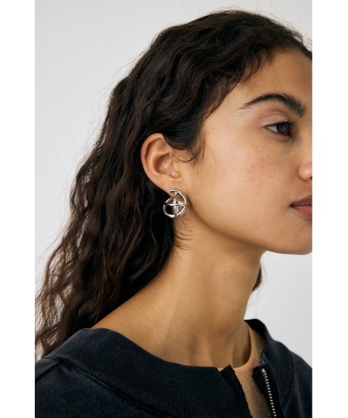 MOUSSY（マウジー）の「OVERLAPPING CIRCLES ピアス（ピアス（両耳用）・レディース・シルバー/ゴールド・FREE）」の7枚目の写真
